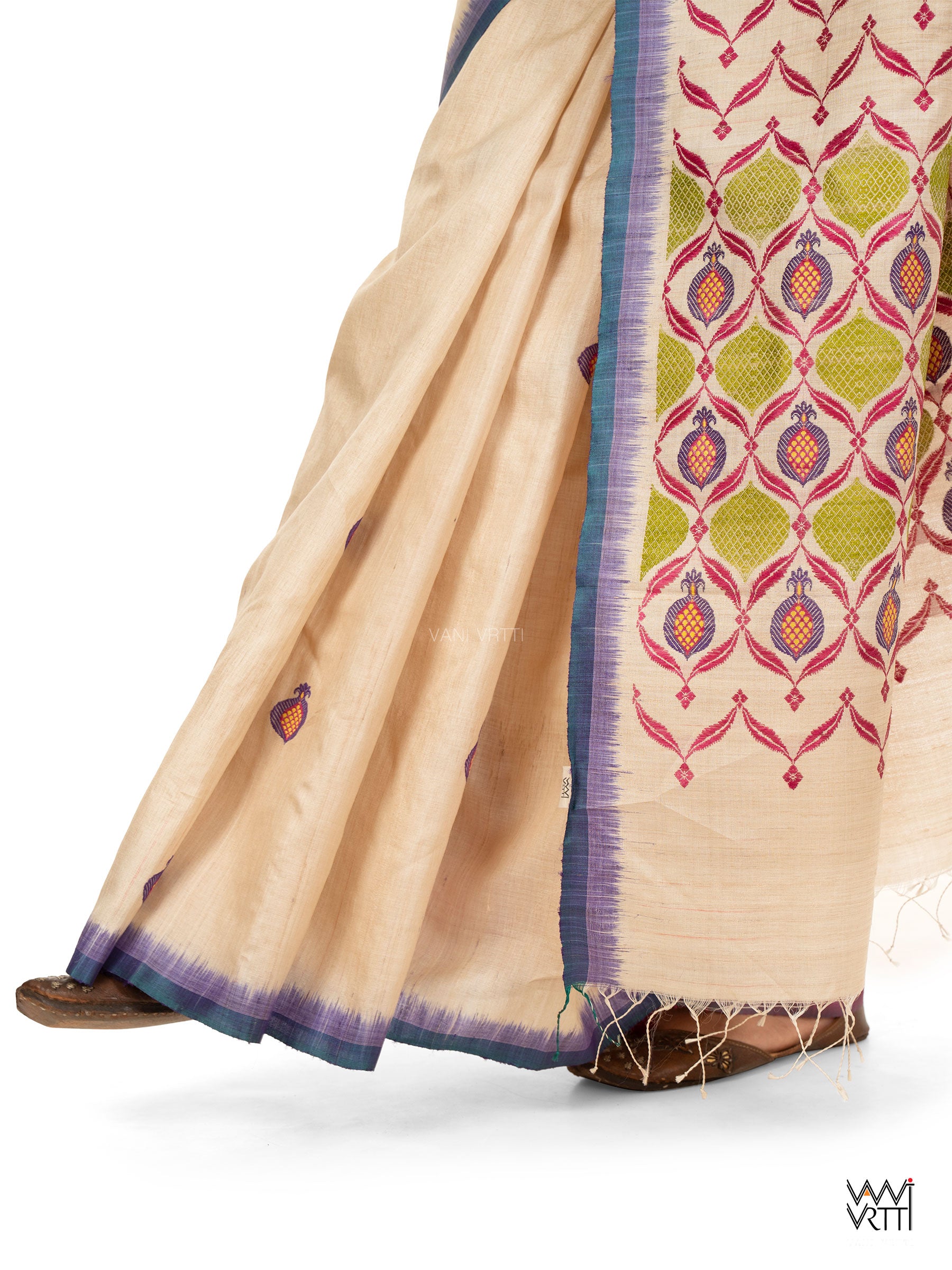 Off White Pomegranate Jaal Handspun Tussar Silk Saree