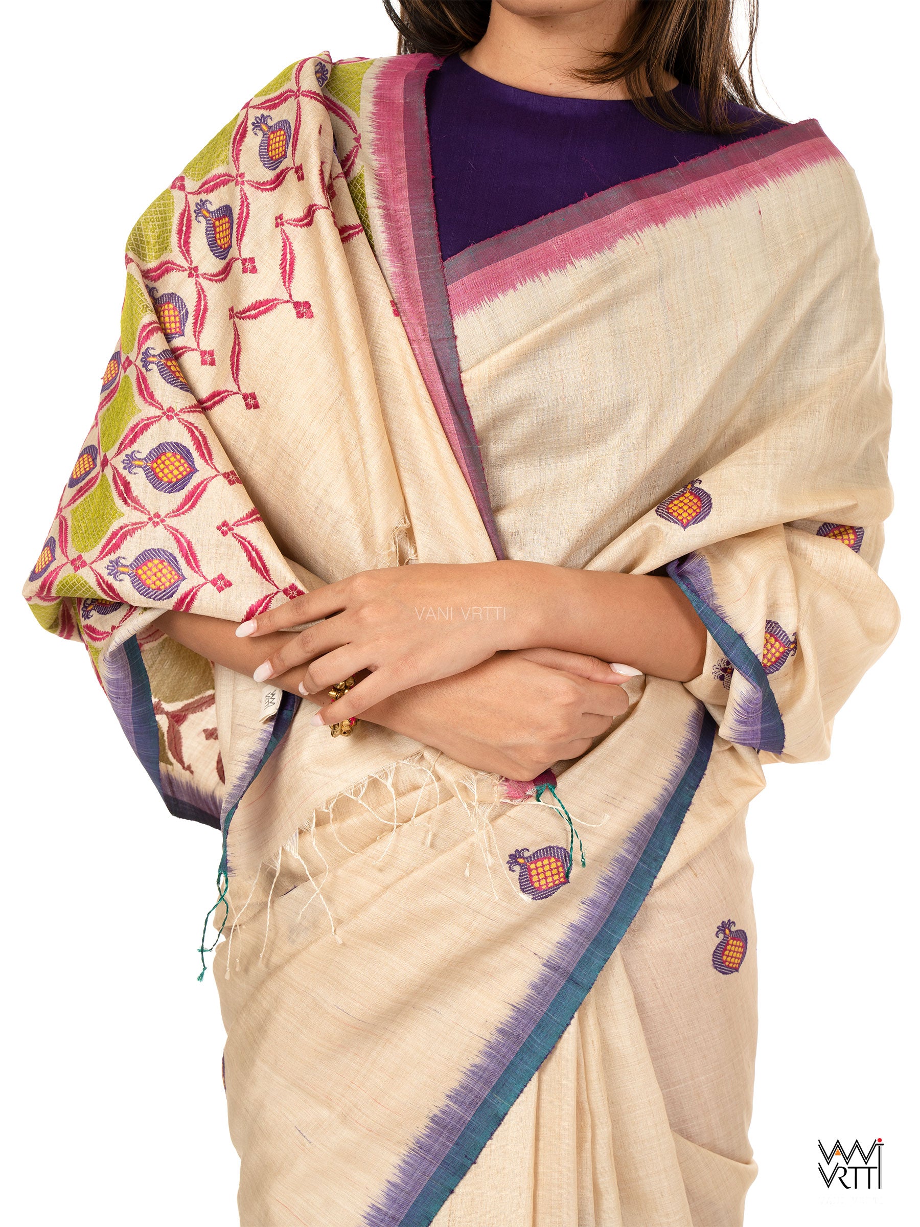 Off White Pomegranate Jaal Handspun Tussar Silk Saree