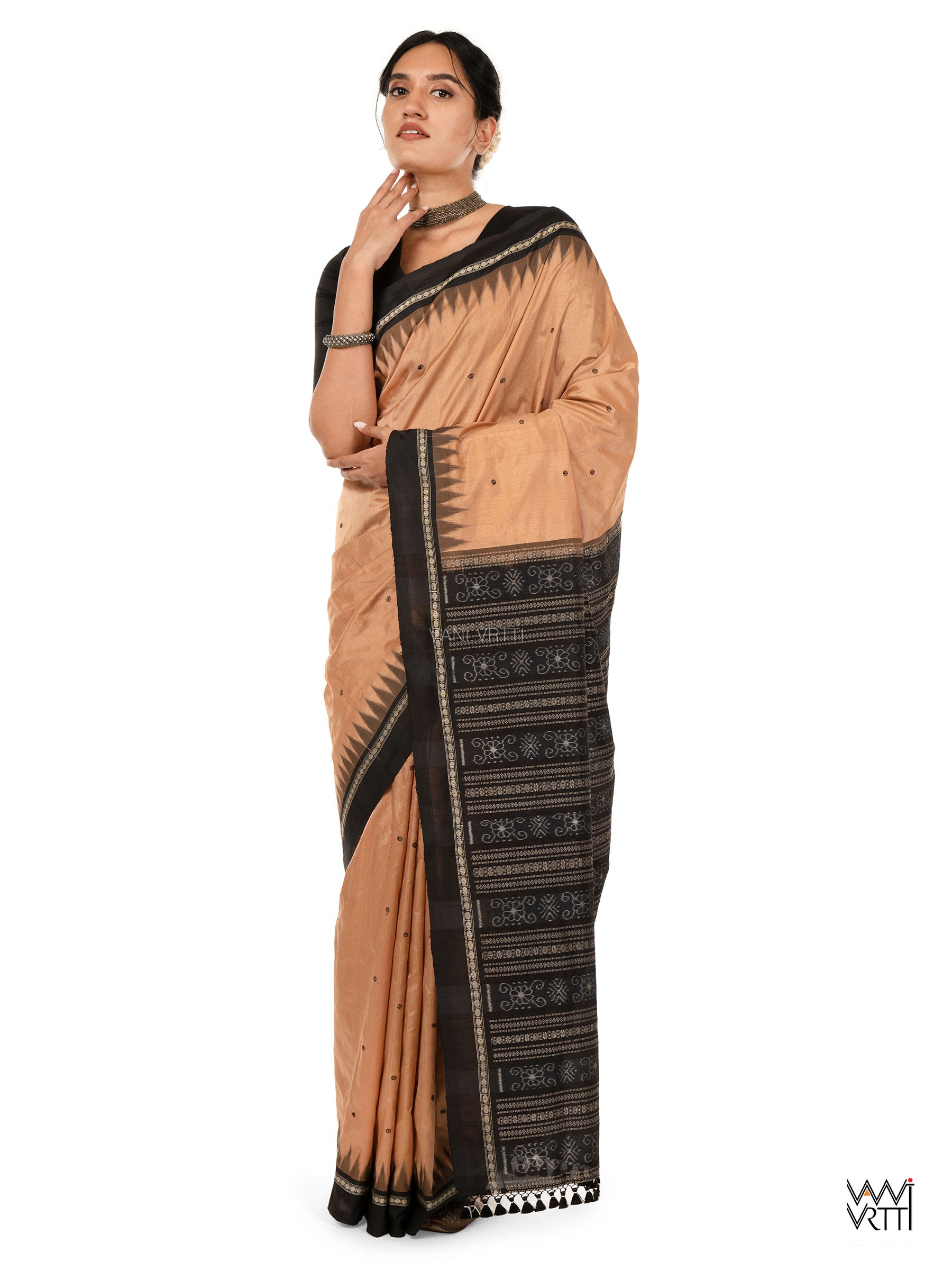 Ek Phulia Natural Dyed Mulberry Silk Ikat Saree