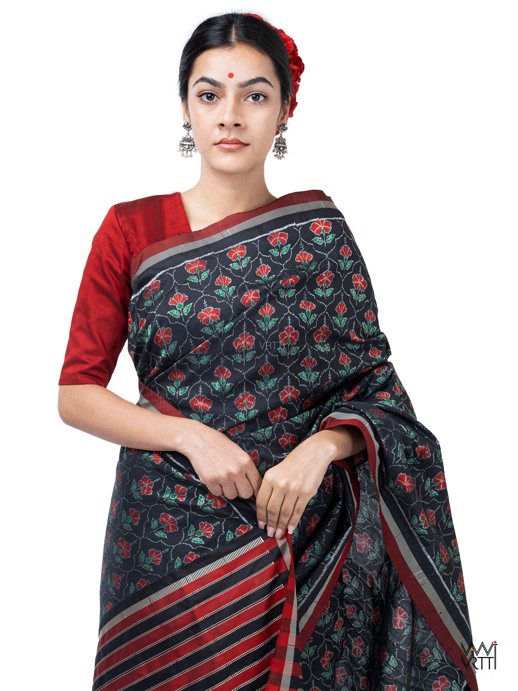 Black Laal Jaba Mulberry Silk Ikat Sari