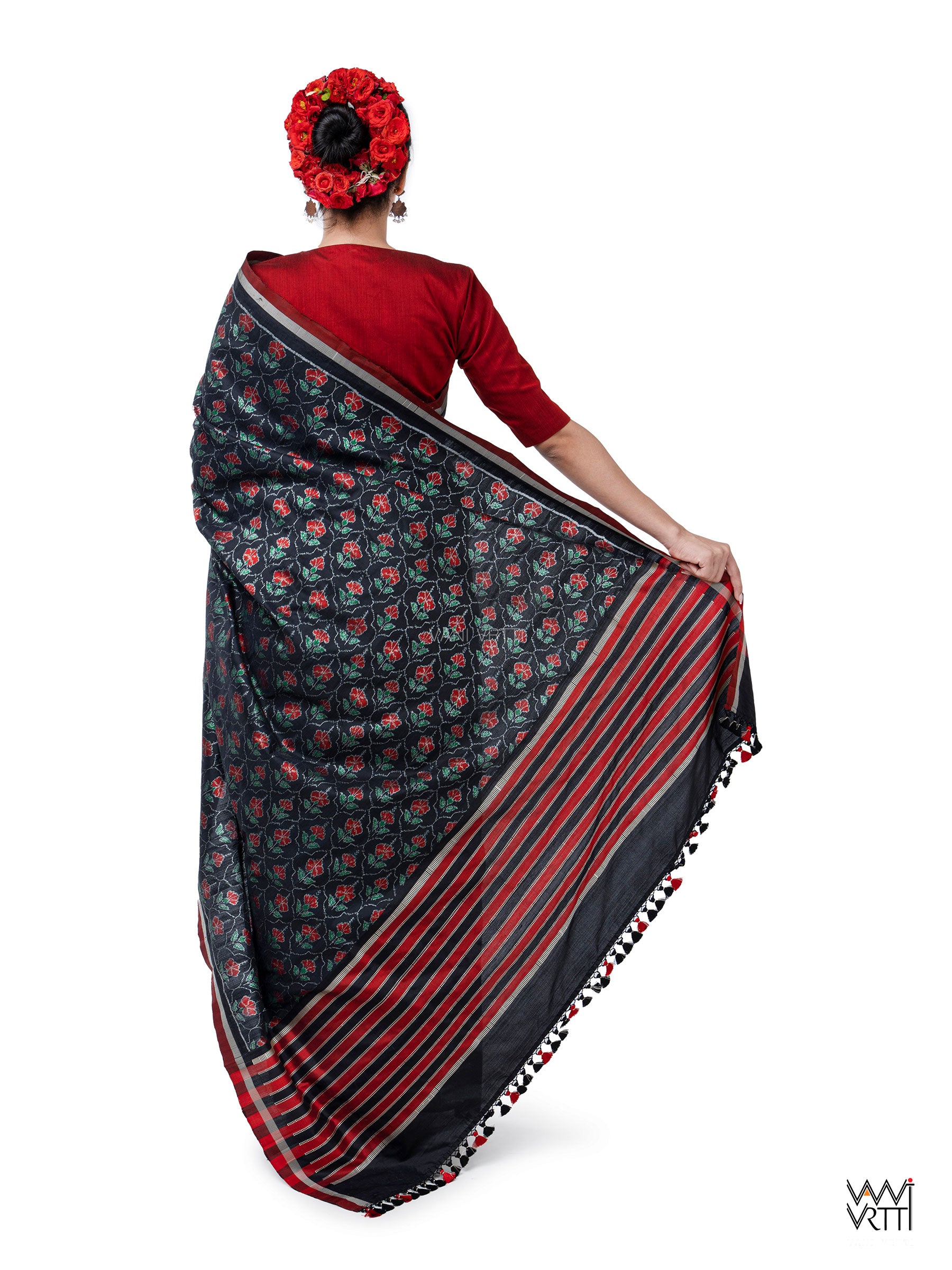Black Laal Jaba Mulberry Silk Ikat Sari