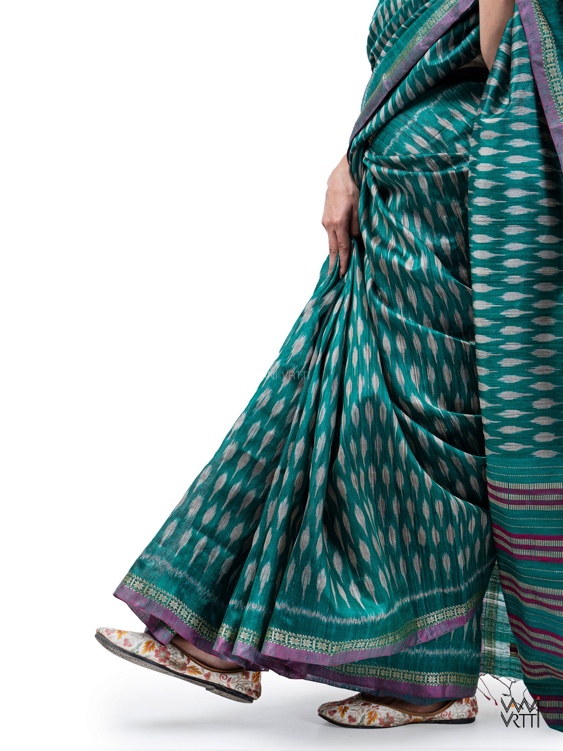 Emerald Green Kadamba Ikat Handspun Tussar Silk Saree