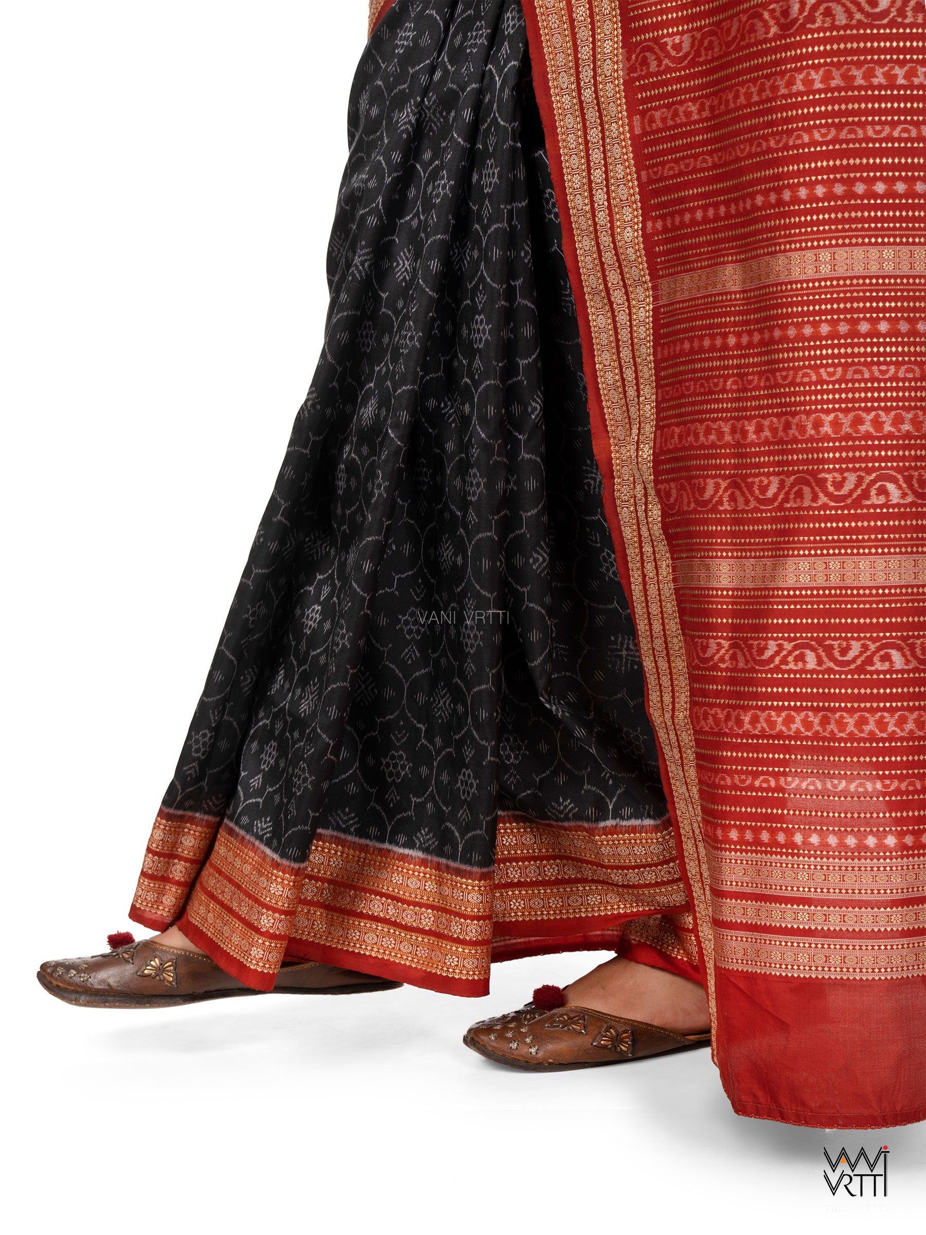 Iron Rust Black Madder Shamma Prakritik Natural Dyed Mulberry Silk Ikat Saree