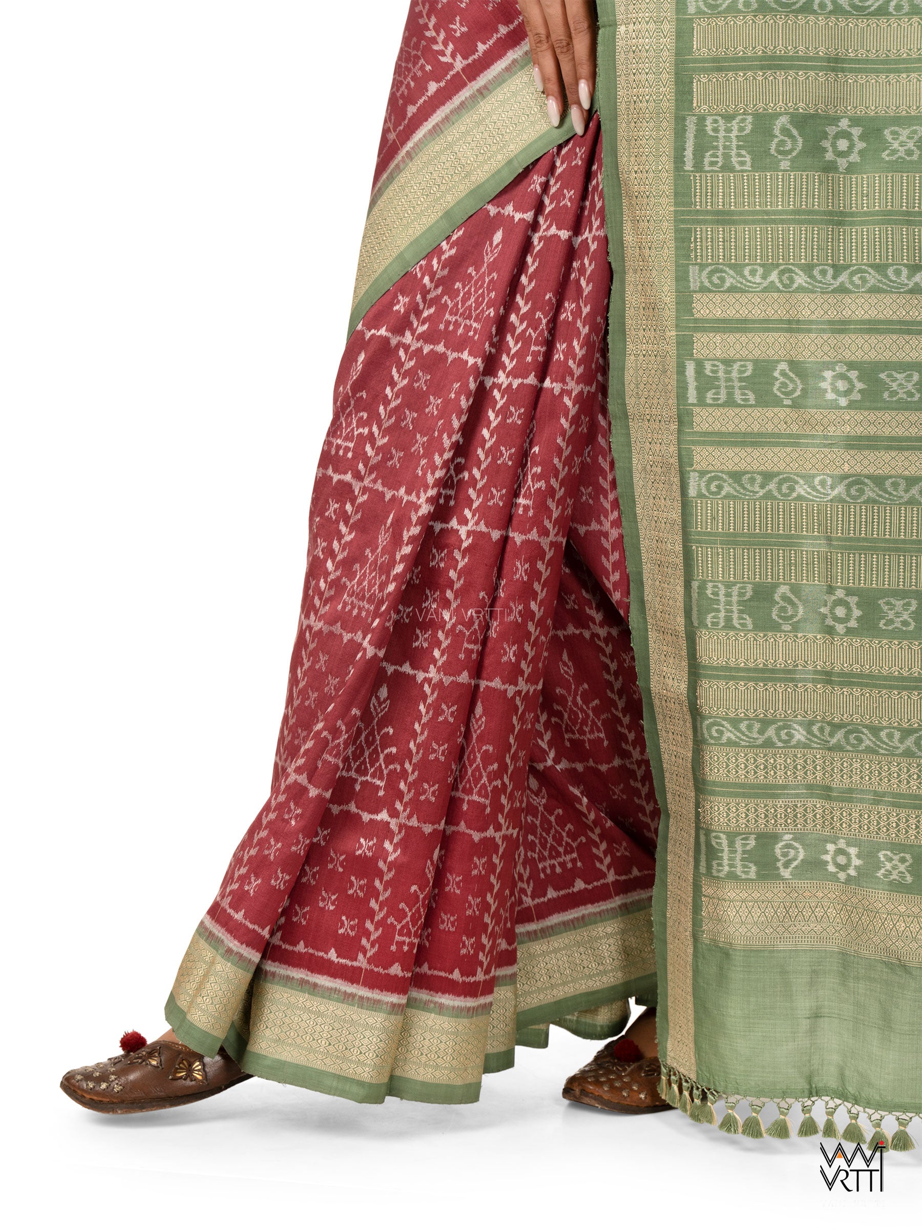 Godna Lac Mulberry Leaf Natural Dyed Mulberry Silk Ikat Saree