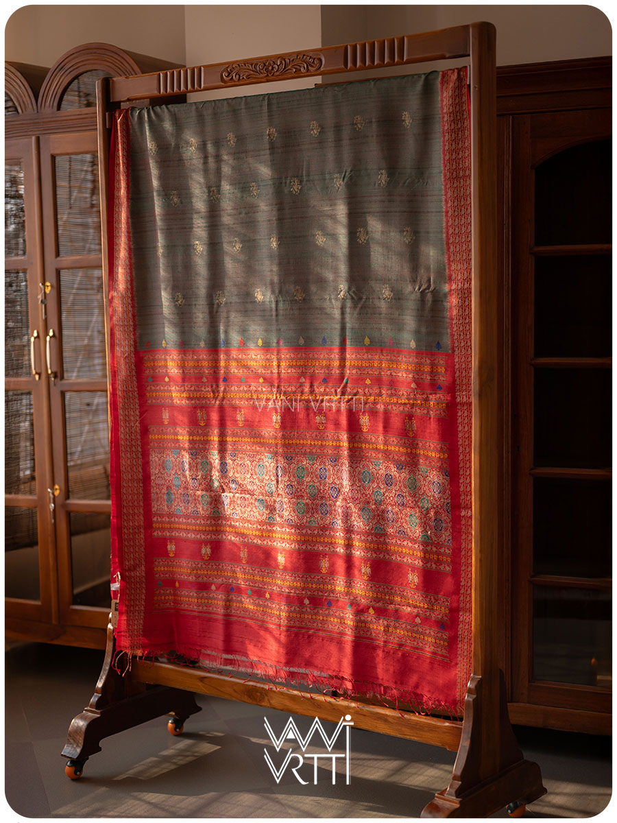 Bottle Green Red Nightingale Master Weave Exclusive Handspun Tussar Silk Saree