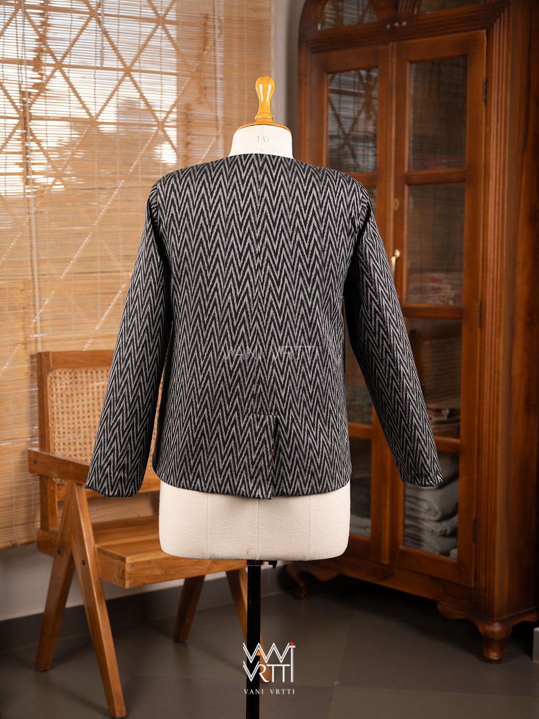 Black Lotus Parrot  Reversible Zig Zag Ikat Overlap Waist Length Jacket